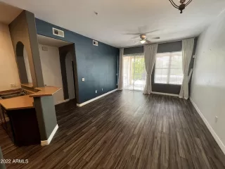 Photo #5: 6414725 Listing