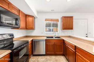 Photo #6: 6414828 Listing 