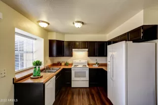 Photo #3: 6414847 Listing 