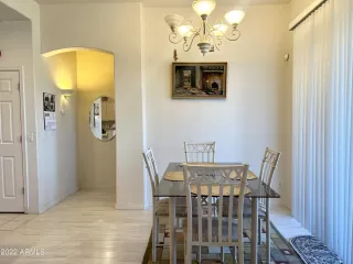 Photo #4: 6414899 Listing