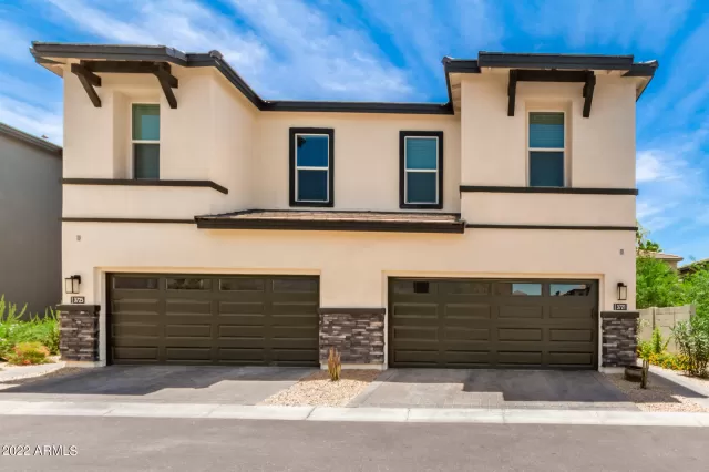 MLS: 6414981 Condo For Sale