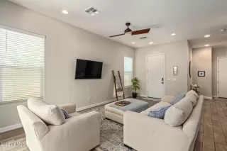 Photo #4: 6414981 Listing