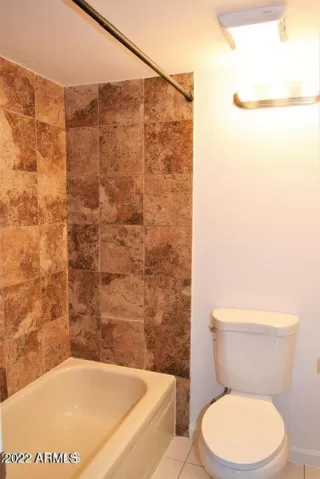 Photo #5: 6415072 Listing