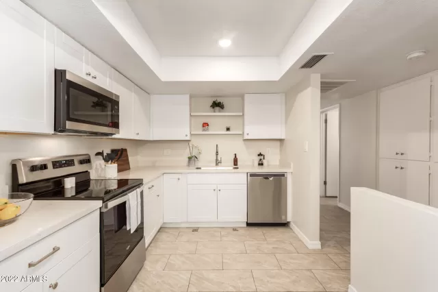 MLS: 6415277 Condo For Sale