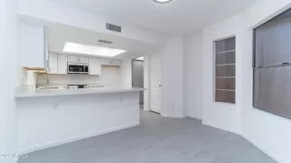 Photo #3: 6415291 Listing 