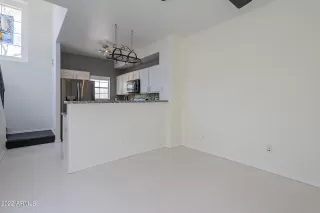 Photo #5: 6415292 Listing 