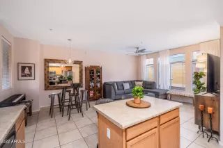 Photo #6: 6415457 Listing