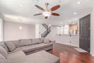 Photo #4: 6415576 Listing