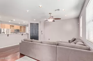 Photo #5: 6415576 Listing