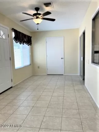 Photo #5: 6415578 Listing