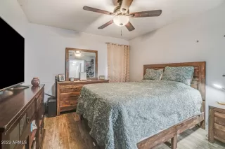 Photo #6: 6415596 Listing