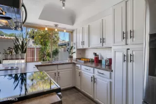 Photo #1: 6415720 Listing