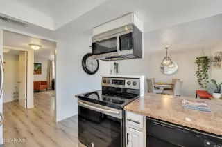 Photo #2: 6415720 Listing