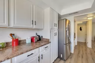 Photo #3: 6415720 Listing