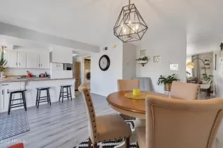 Photo #5: 6415720 Listing