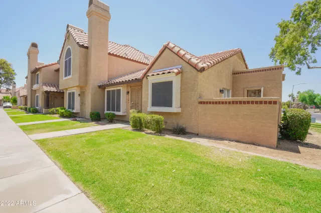 MLS: 6415817 Condo For Sale