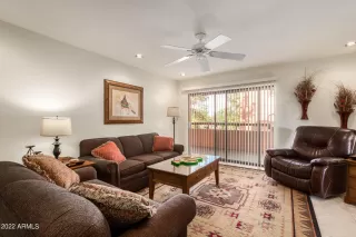 Photo #2: 6415842 Listing 