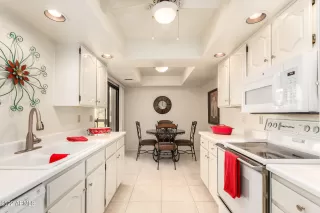 Photo #6: 6415842 Listing 