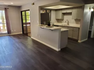 Photo #2: 6415865 Listing