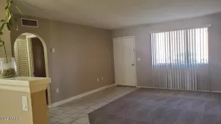 Photo #5: 6415985 Listing