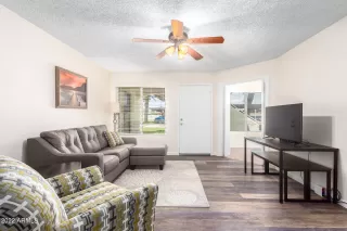 Photo #3: 6416005 Listing