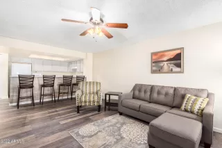 Photo #5: 6416005 Listing