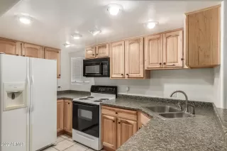 Photo #4: 6416014 Listing 