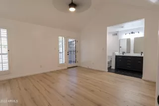 Photo #6: 6416071 Listing