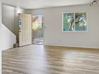 Photo #3: 6416130 Listing 