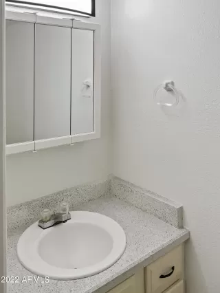 Photo #5: 6416130 Listing 