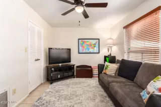 Photo #5: 6416217 Listing 