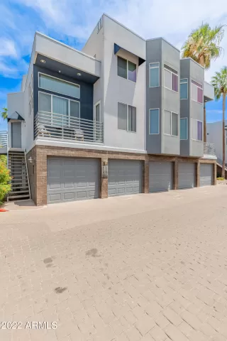 Photo #2: 6416283 Listing