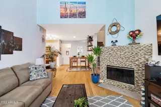 Photo #4: 6416283 Listing