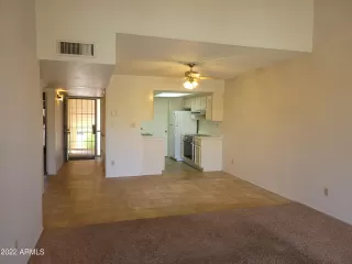 Photo #5: 6416293 Listing