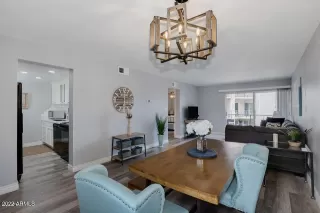 Photo #4: 6416325 Listing