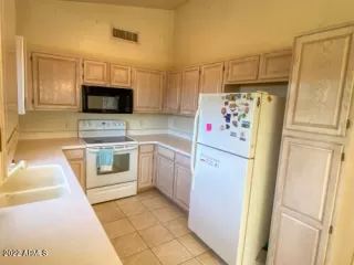 Photo #2: 6416330 Listing