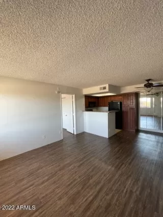 Photo #4: 6416419 Listing