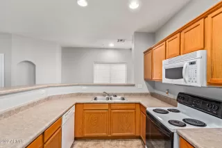 Photo #4: 6416456 Listing 