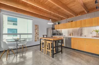 Photo #5: 6416463 Listing 