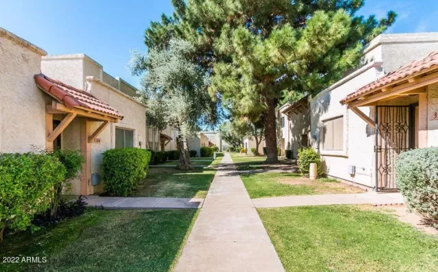 MLS: 6416641 Condo For Sale