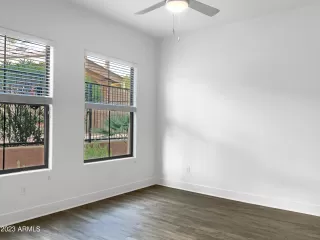 Photo #4: 6416743 Listing