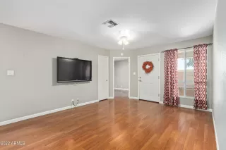 Photo #2: 6416832 Listing