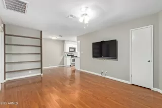 Photo #4: 6416832 Listing