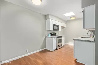 Photo #5: 6416832 Listing