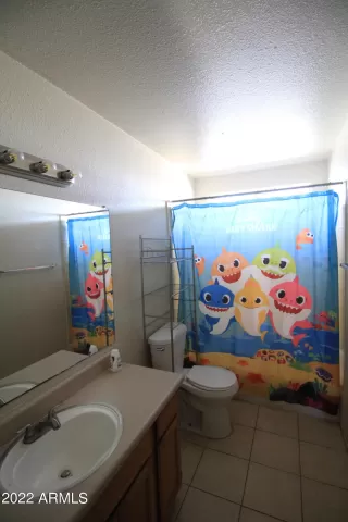 Photo #5: 6416959 Listing