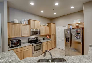 Photo #3: 6417282 Listing