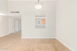 Photo #5: 6417584 Listing