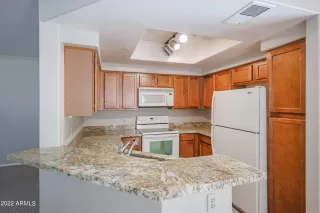 Photo #3: 6417638 Listing