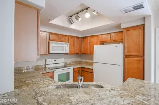 Photo #6: 6417638 Listing