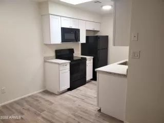 Photo #2: 6417726 Listing